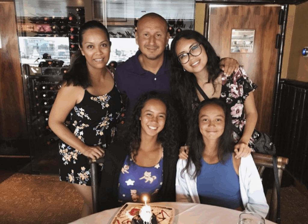 Jorge Fernandez and family