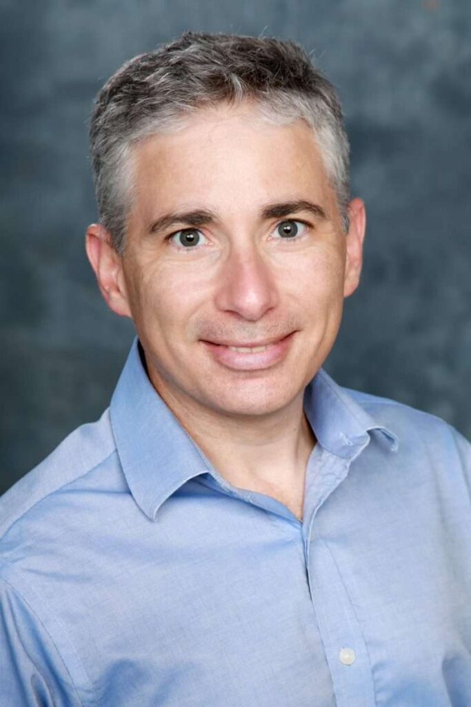 Ronis, Dr. Scott.headshot