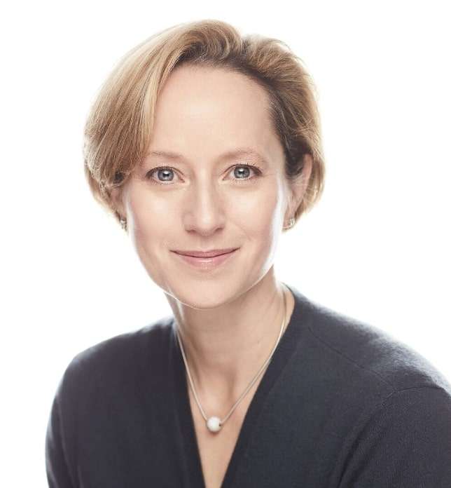 Damour, Dr. Lisa.Headshot