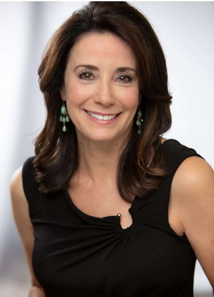 Tetreault, Donna.headshot