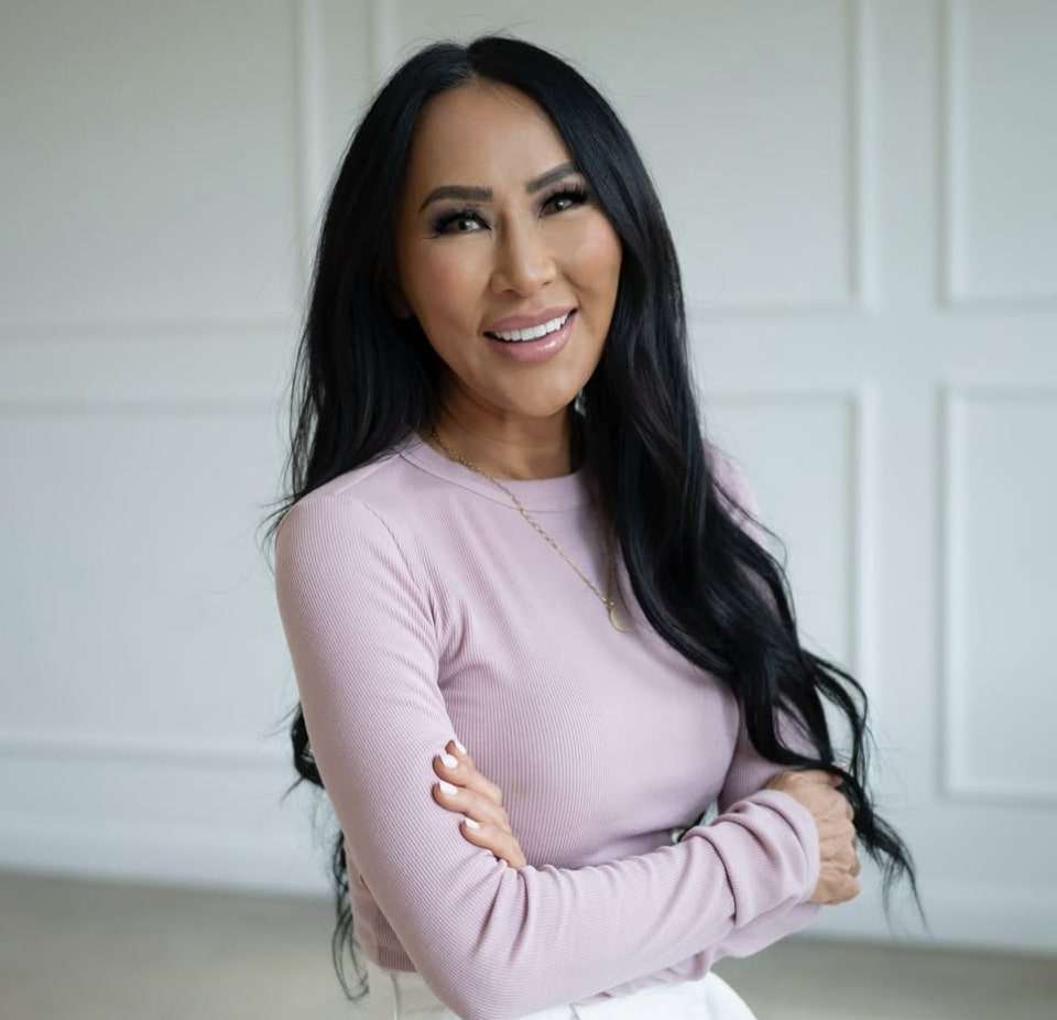 Leid, Shari.Headshot